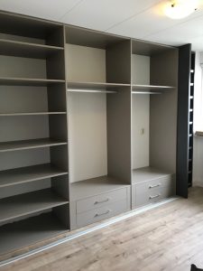 Interieurindeling | kledingkast | Schuif! | tips